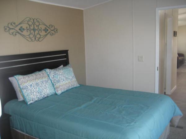 Bonita Vista Mobile Home Park2175 W. Southern, Lot 186Apache Junction, AZ 85120