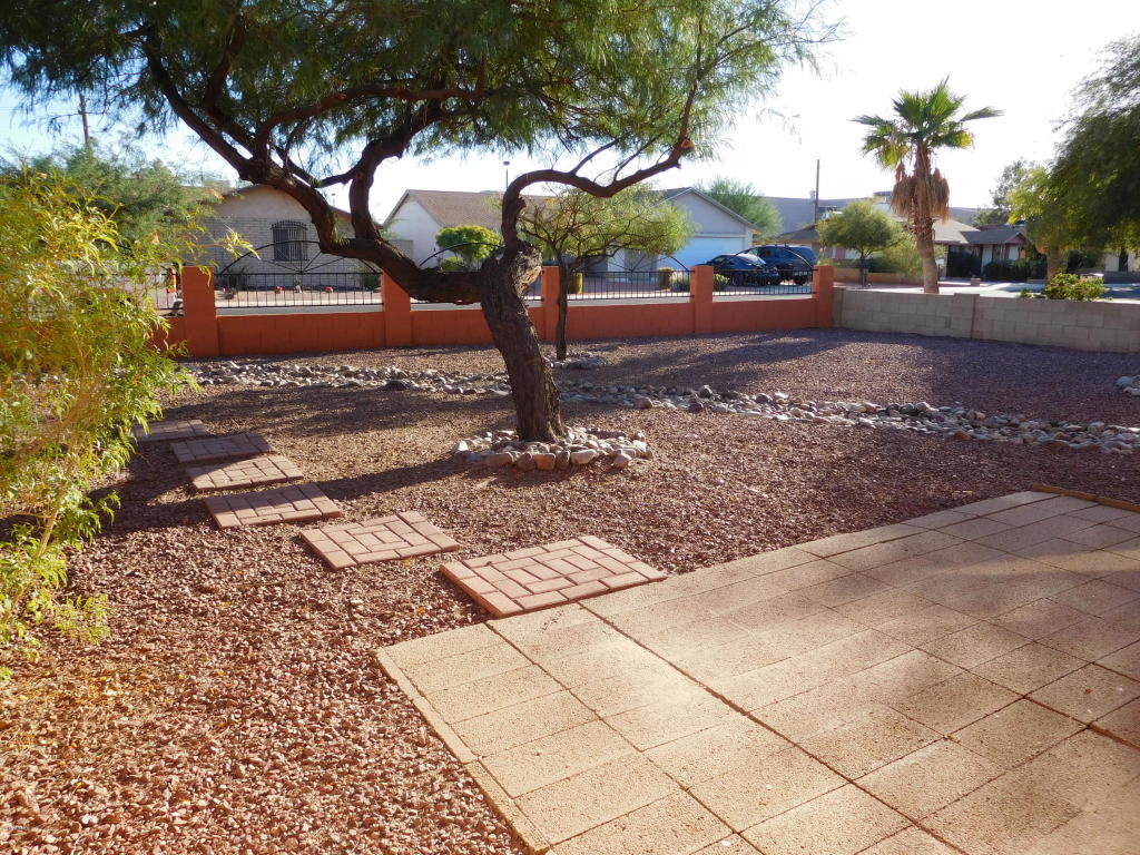 1138 E 9th St, Casa Grande, AZ 85122