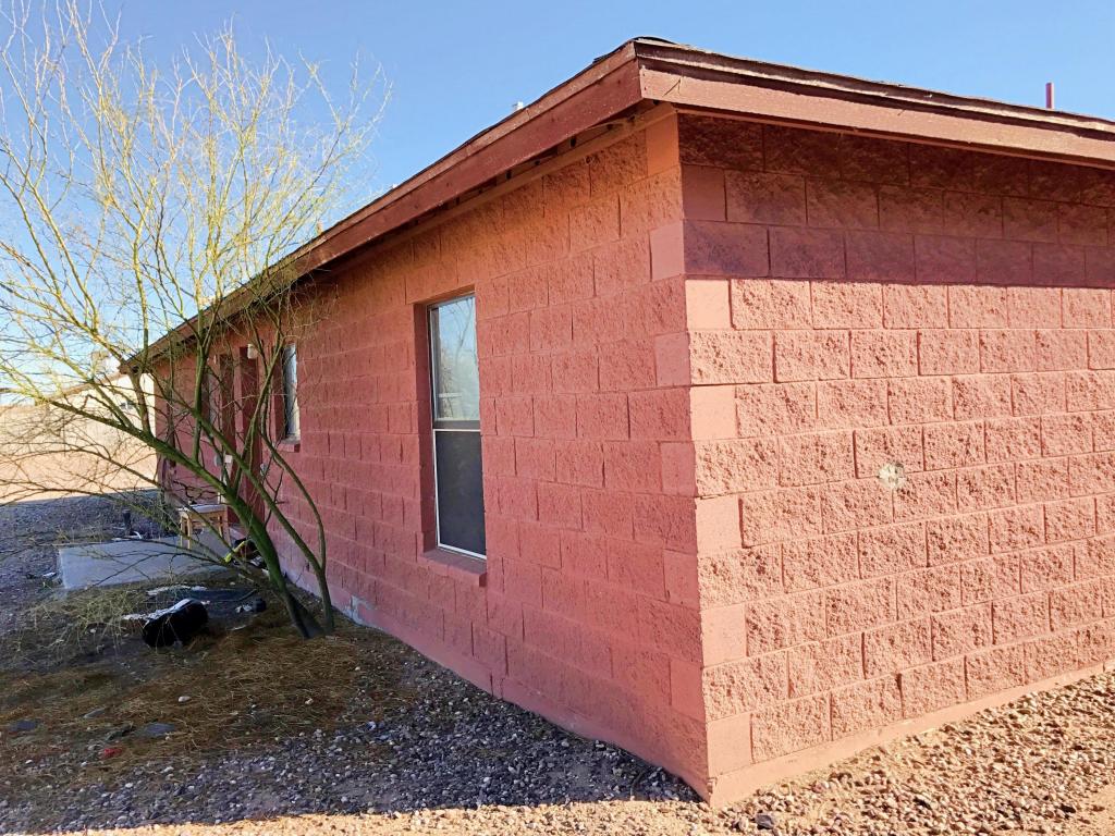9986 W LEANDER Drive, Arizona City, AZ 85123