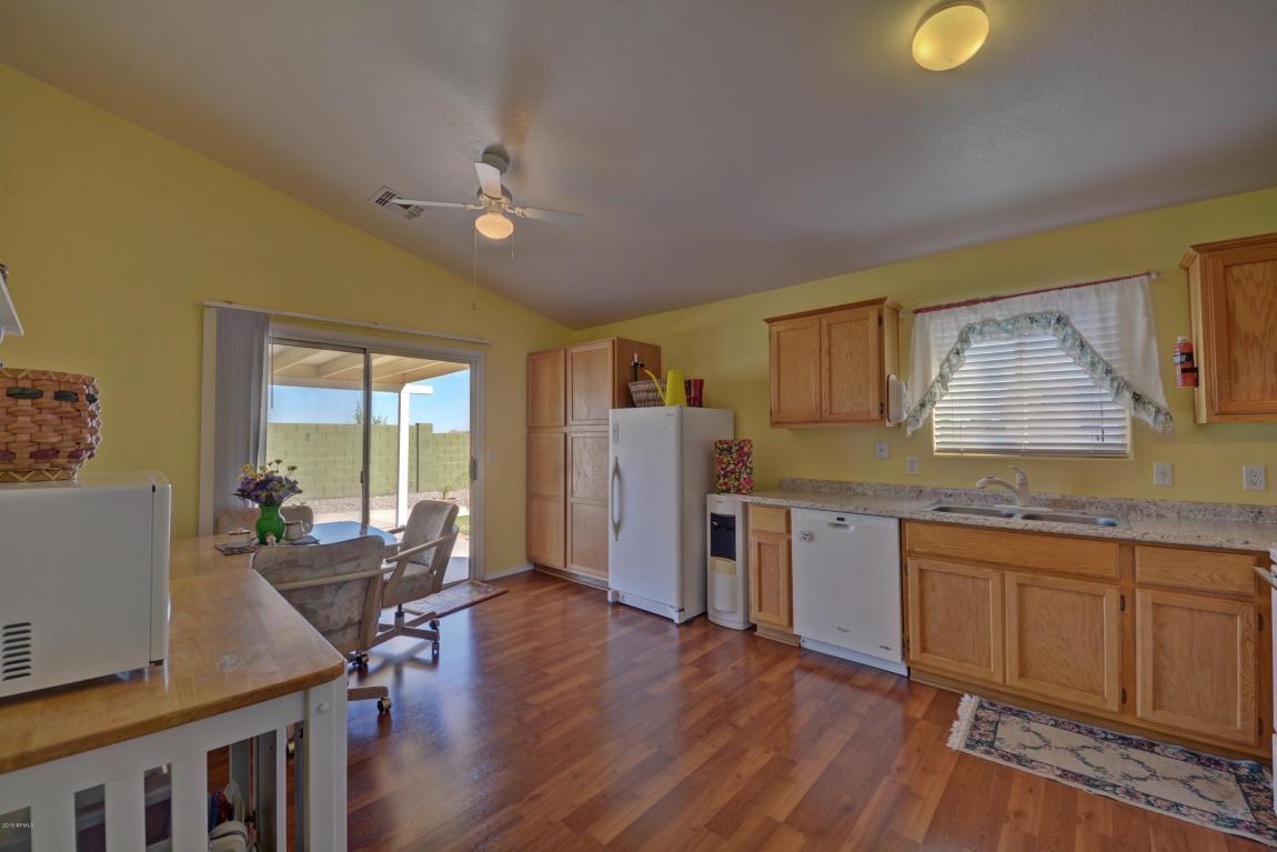 11654 W DELWOOD Drive, Arizona City, AZ 85123