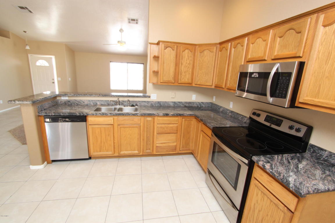 15884 S CHERRY HILLS Drive, Arizona City, AZ 85123