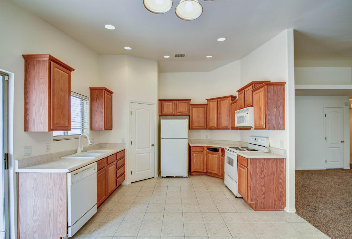 1216 W LINCOLN Avenue, Coolidge, AZ 85128