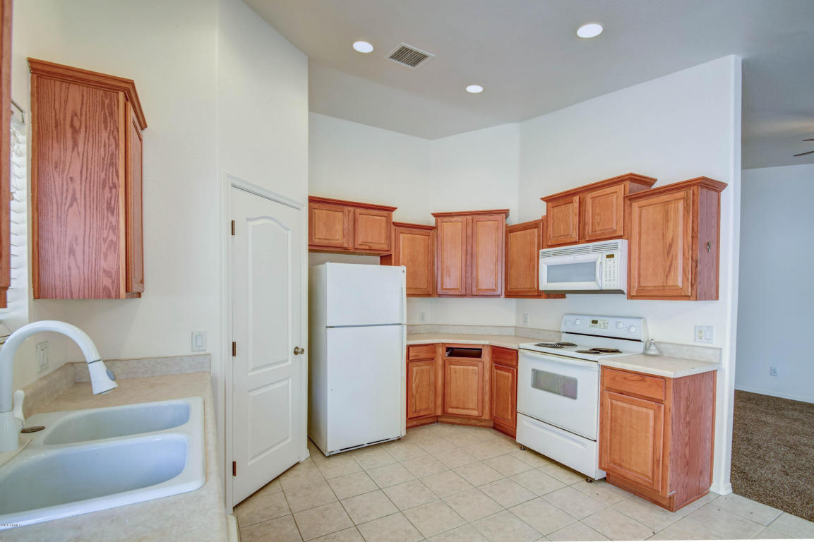 1216 W LINCOLN Avenue, Coolidge, AZ 85128