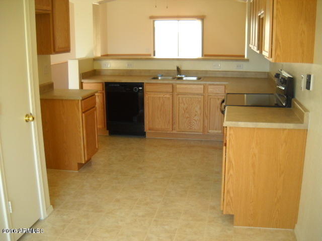2214 W PINKLEY Avenue, Coolidge, AZ 85128