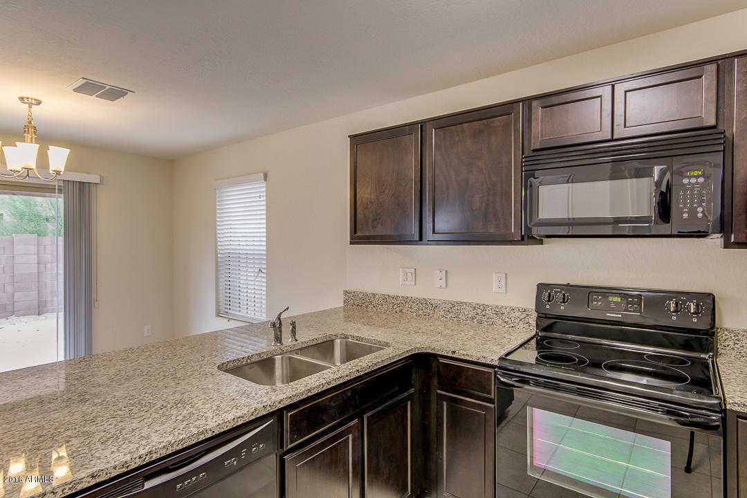 5880 E OASIS Boulevard, Florence, AZ 85132