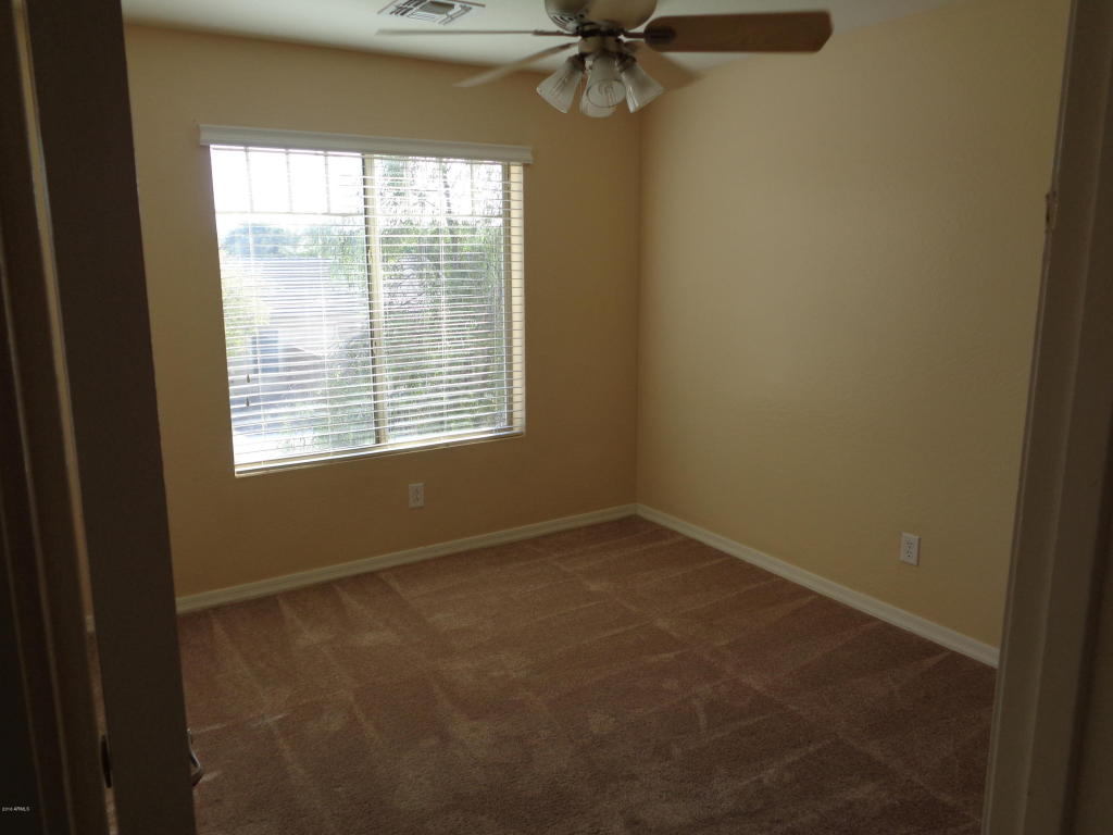 19070 N TOLEDO Avenue, Maricopa, AZ 85138