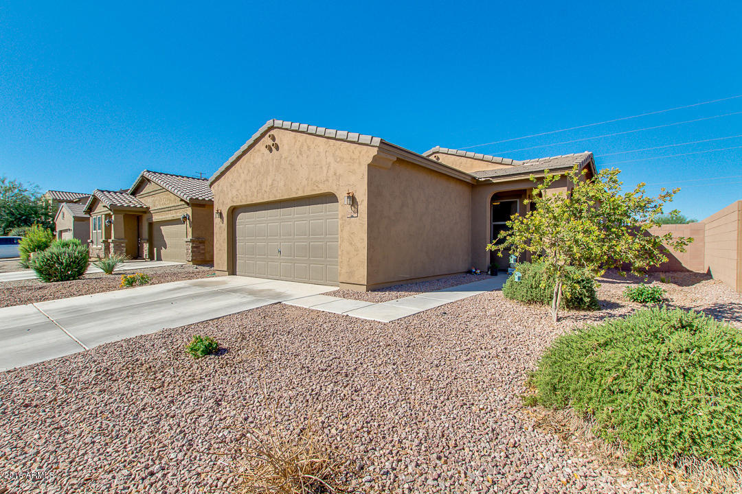21552 N LILES Lane, Maricopa, AZ 85138