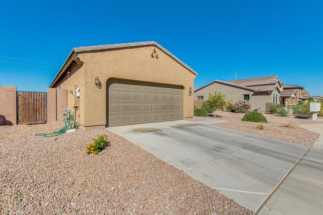 21552 N LILES Lane, Maricopa, AZ 85138