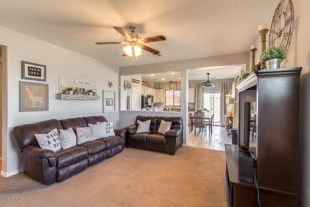 21552 N LILES Lane, Maricopa, AZ 85138