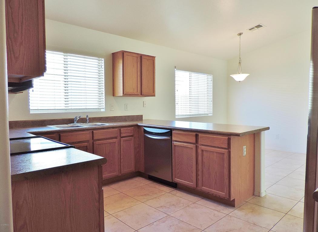 19261 N LELAND Road, Maricopa, AZ 85138