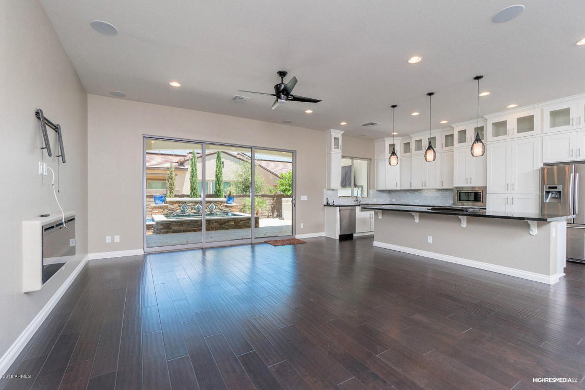 1774 E SATTOO Way, San Tan Valley, AZ 85140