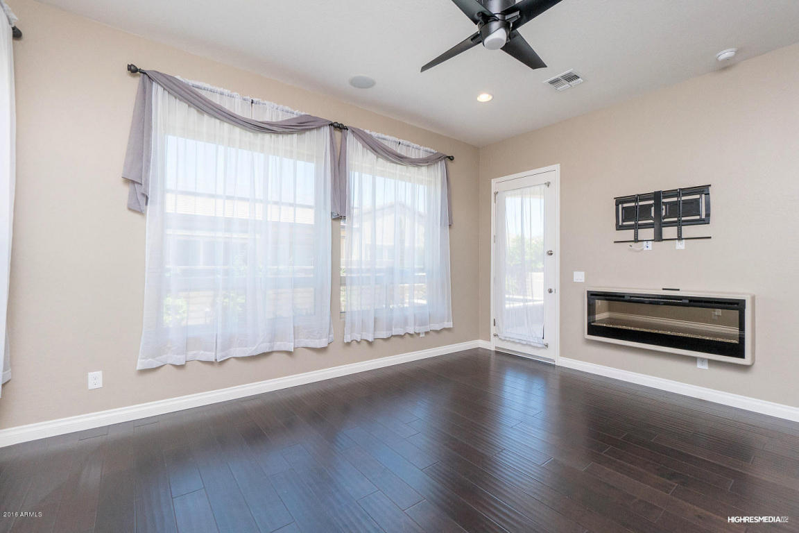 1774 E SATTOO Way, San Tan Valley, AZ 85140