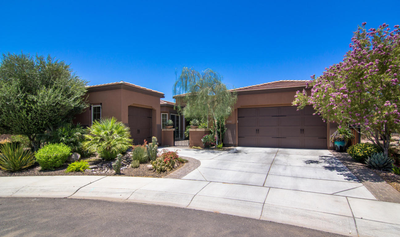 37024 N INCANTI Drive, San Tan Valley, AZ 85140