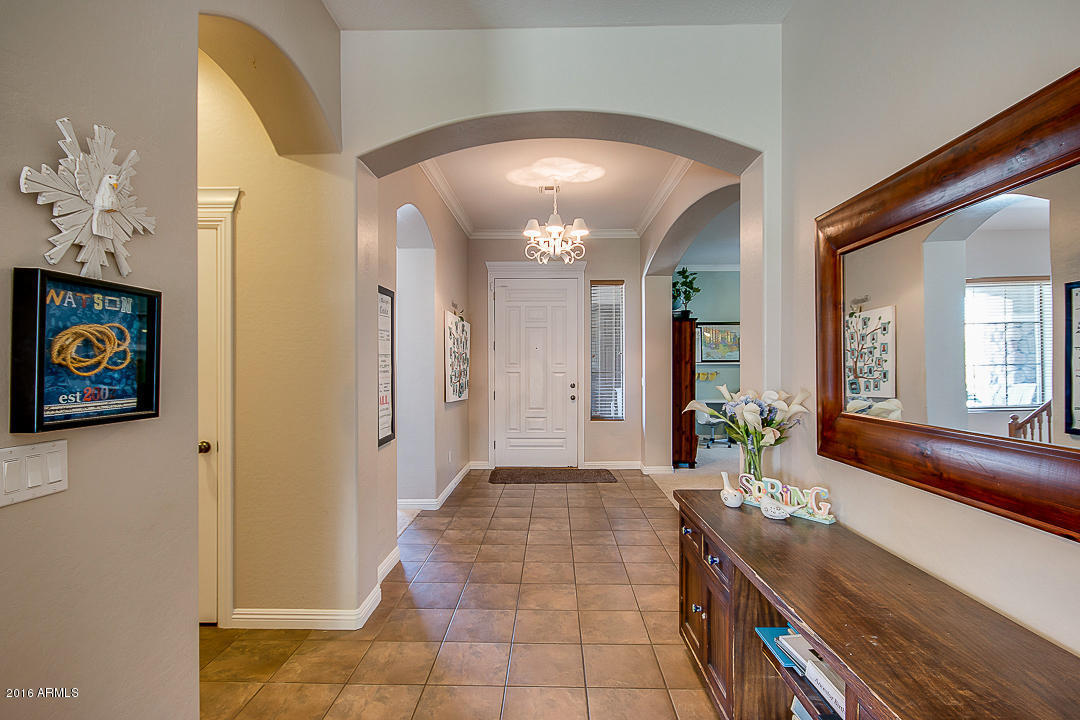 18641 E ARROWHEAD Trail, Queen Creek, AZ 85142