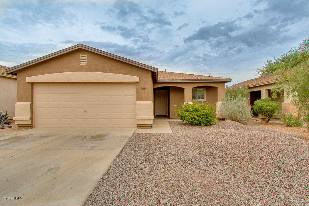 906 E SILVERSMITH Trail, San Tan Valley, AZ 85143