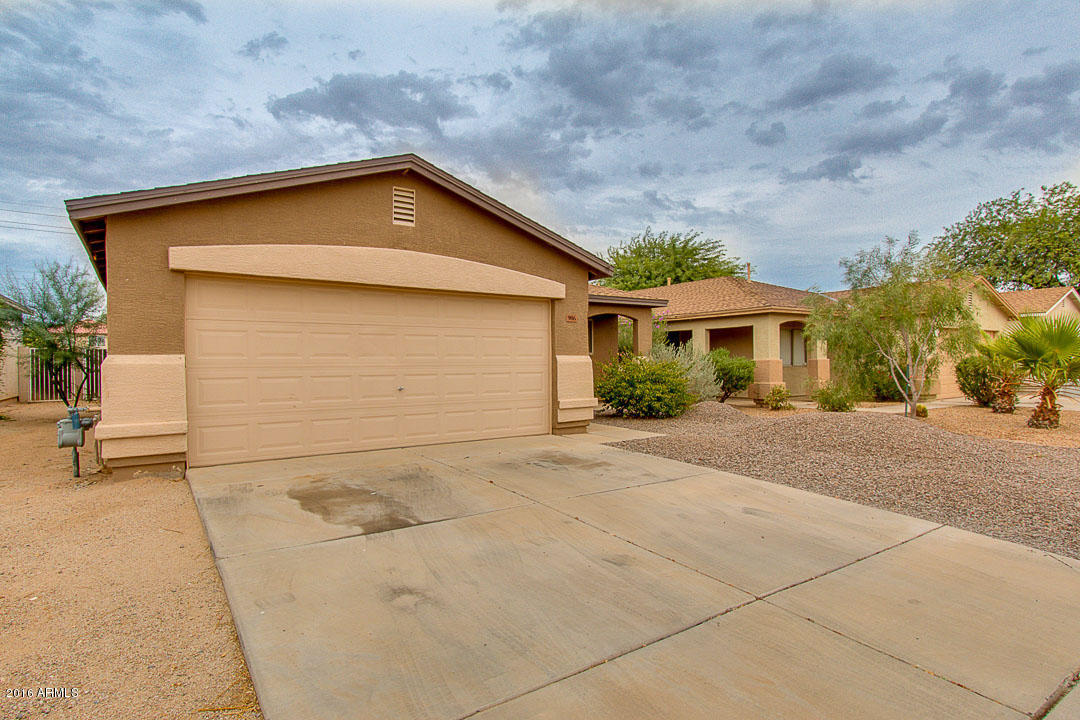 906 E SILVERSMITH Trail, San Tan Valley, AZ 85143