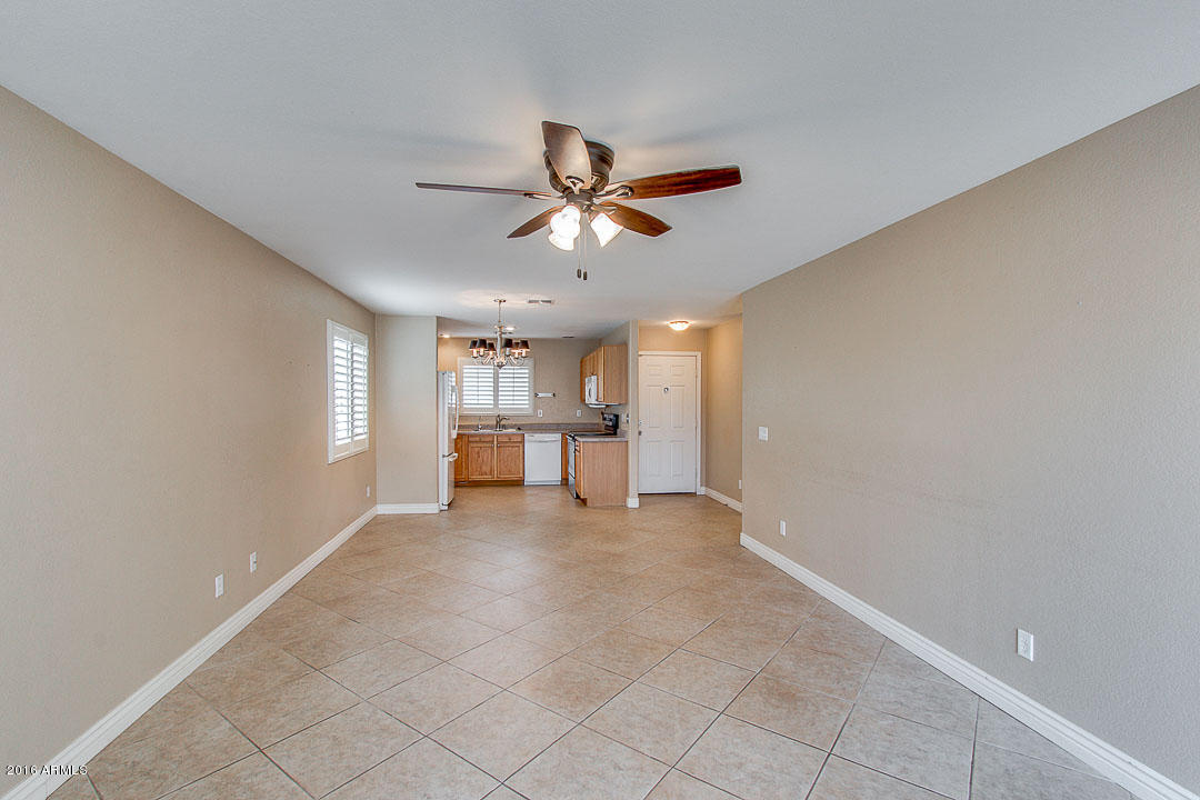 906 E SILVERSMITH Trail, San Tan Valley, AZ 85143
