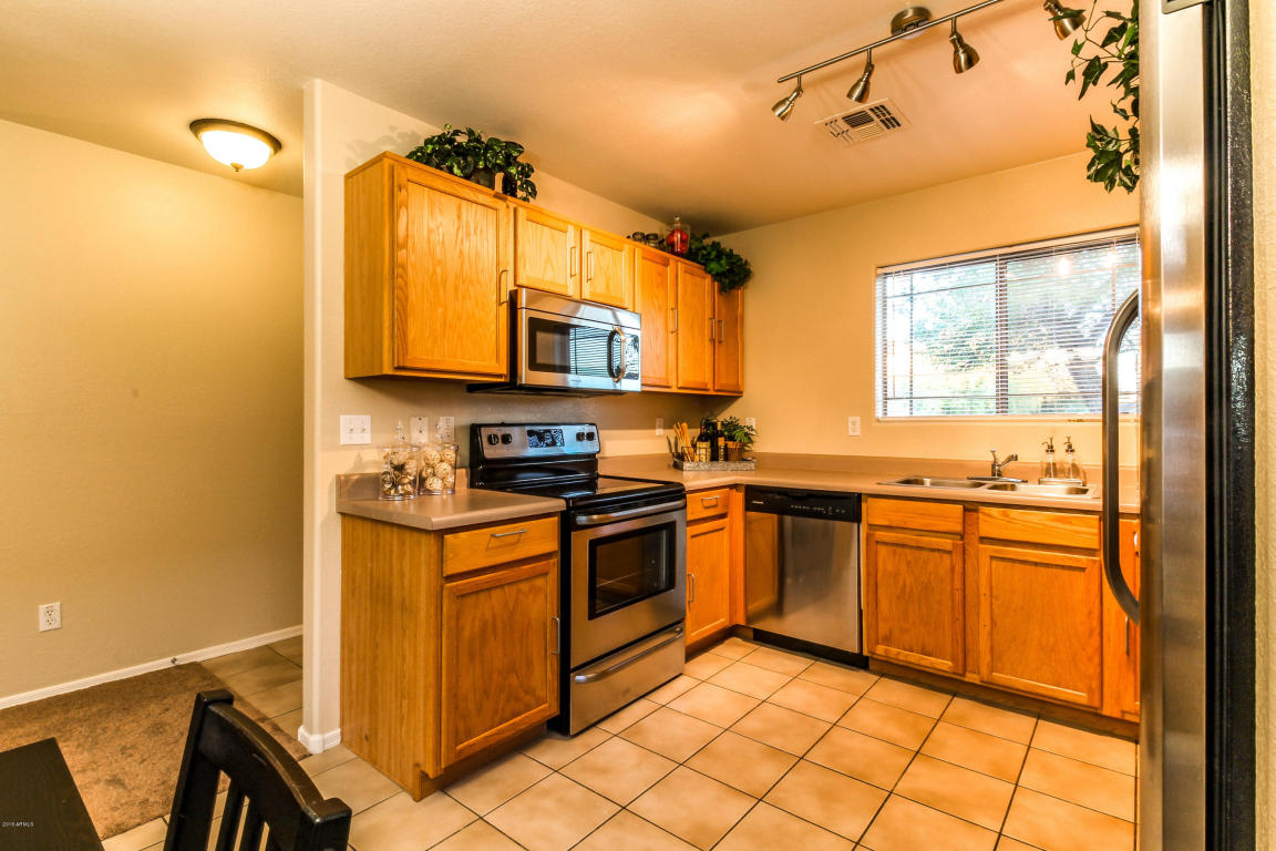 31048 N DESERT HONEYSUCKLE Drive, San Tan Valley, AZ 85143