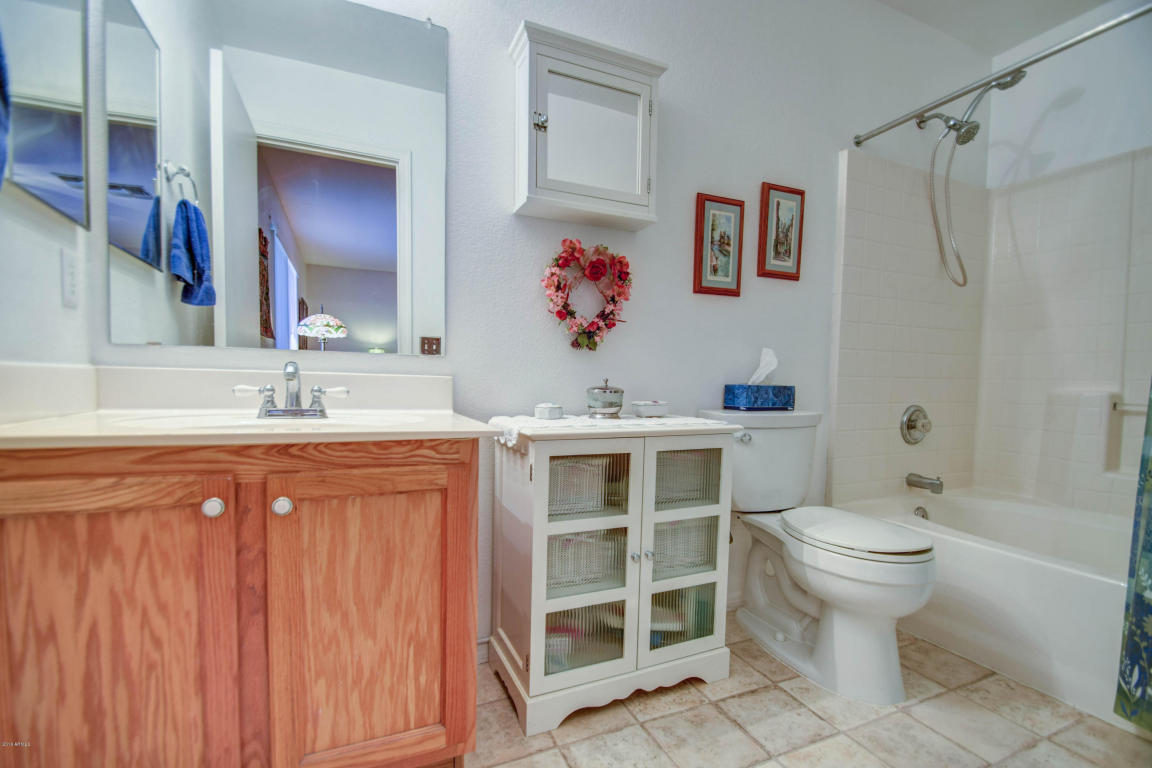 878 E SILVERSMITH Trail, San Tan Valley, AZ 85143