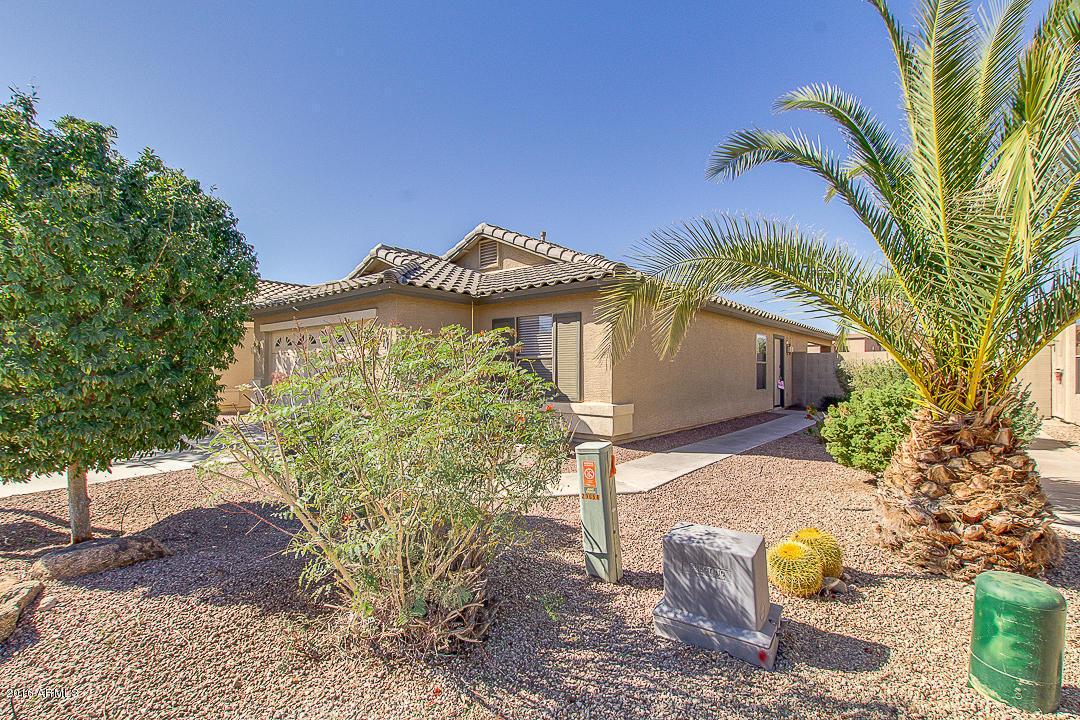 29654 N BROKEN SHALE Drive, San Tan Valley, AZ 85143