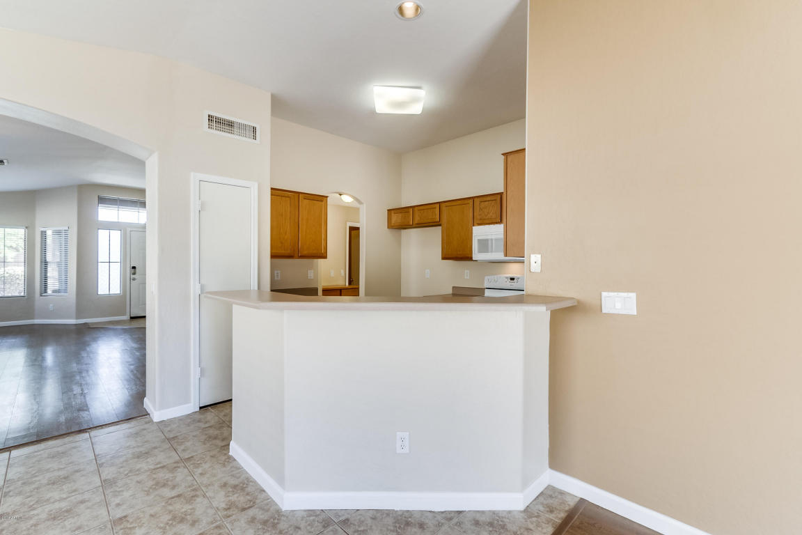 31094 N CLARIDGE Circle, San Tan Valley, AZ 85143