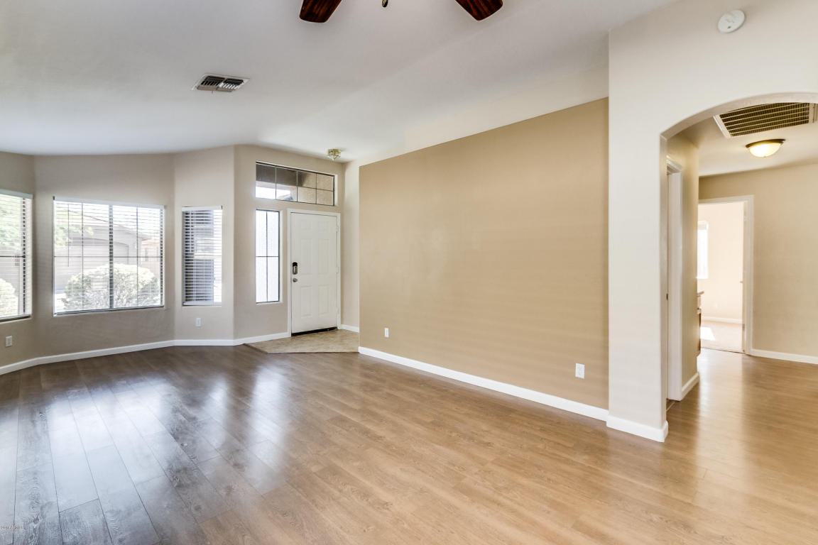 31094 N CLARIDGE Circle, San Tan Valley, AZ 85143