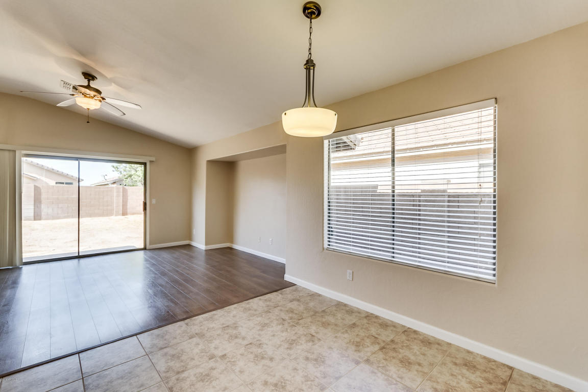 31094 N CLARIDGE Circle, San Tan Valley, AZ 85143