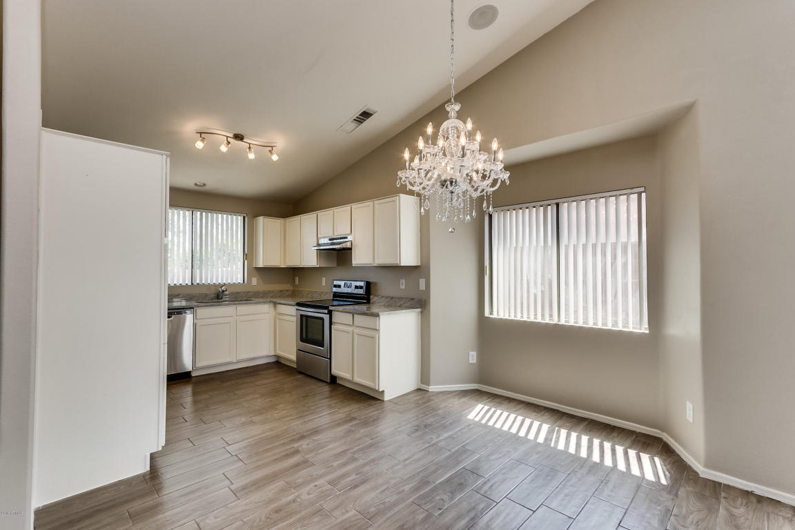 30780 N Royal Oak Way, San Tan Valley, AZ 85143