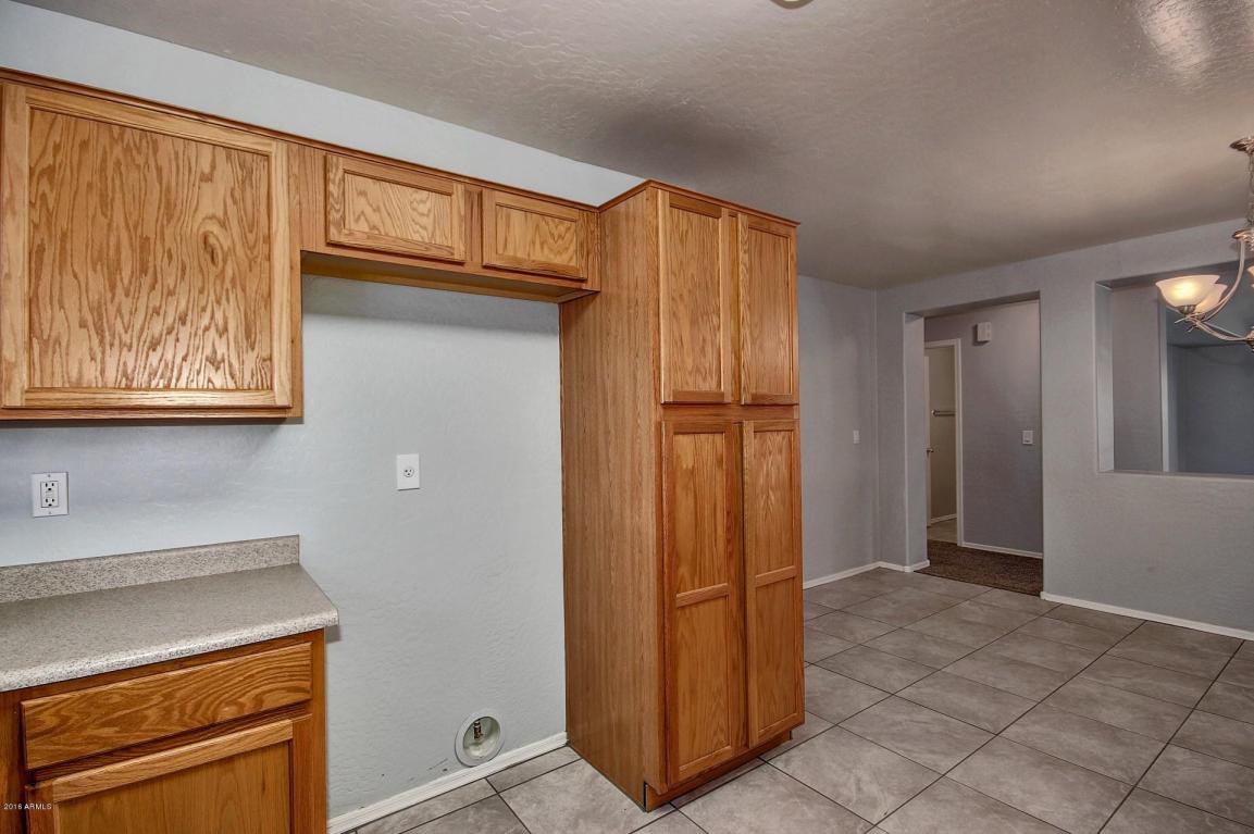 172 W SADDLE Way, San Tan Valley, AZ 85143