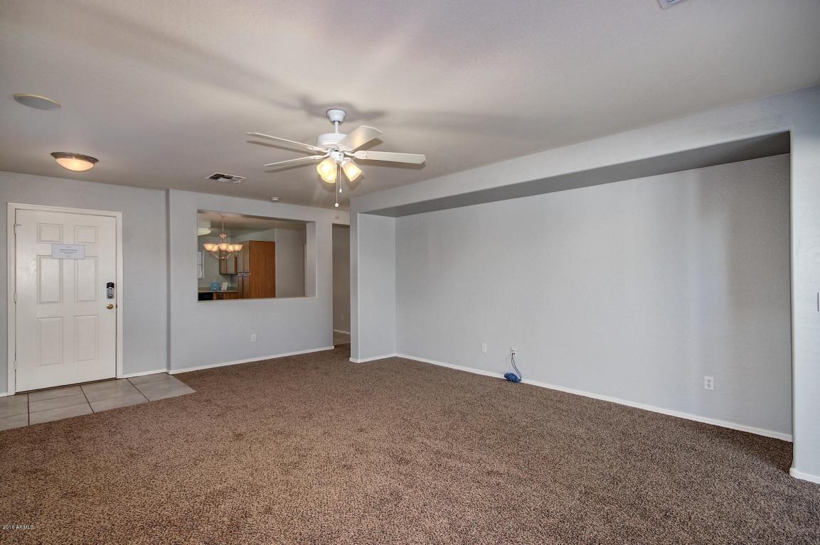 172 W SADDLE Way, San Tan Valley, AZ 85143
