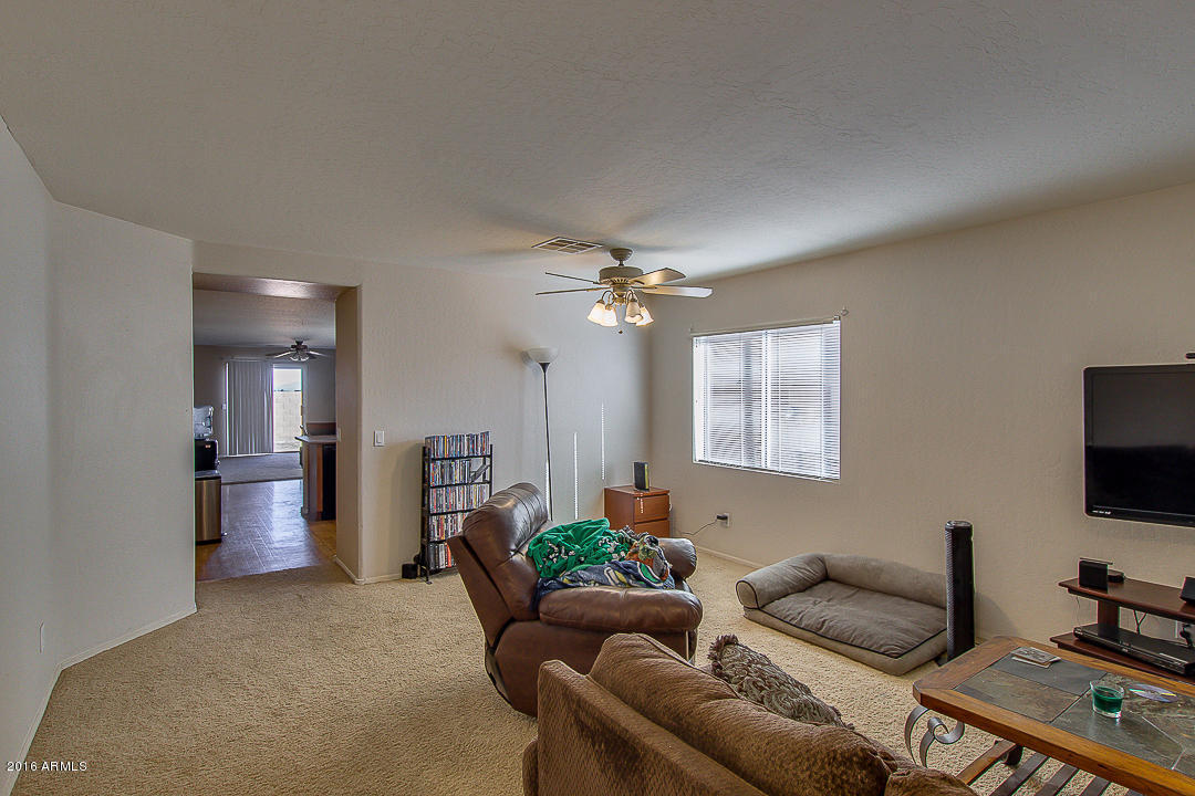 2352 E SAN MANUEL Road, San Tan Valley, AZ 85143