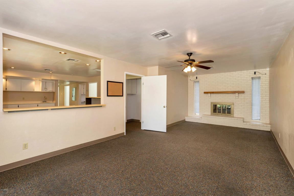1150 N COUNTRY CLUB Drive, Mesa, AZ 85201
