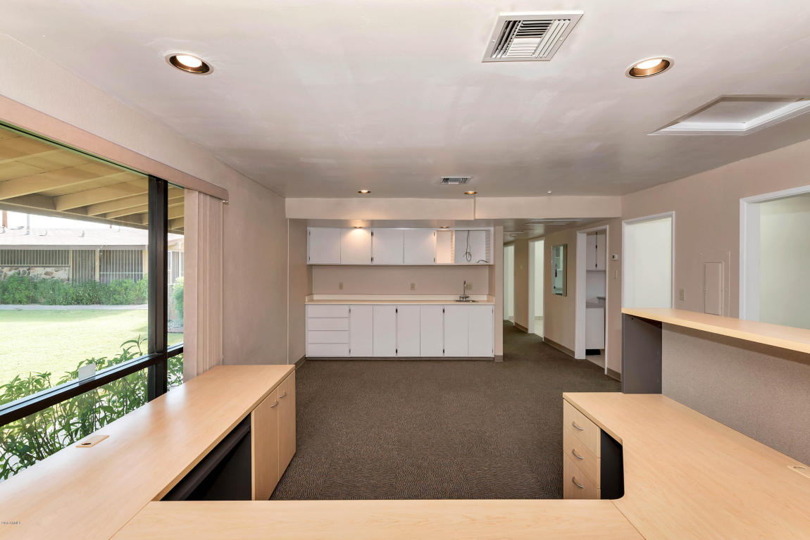 1150 N COUNTRY CLUB Drive, Mesa, AZ 85201