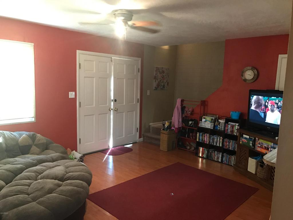600 S DOBSON Road, Mesa, AZ 85202
