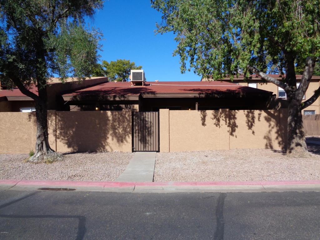 1051 S DOBSON Road, Mesa, AZ 85202