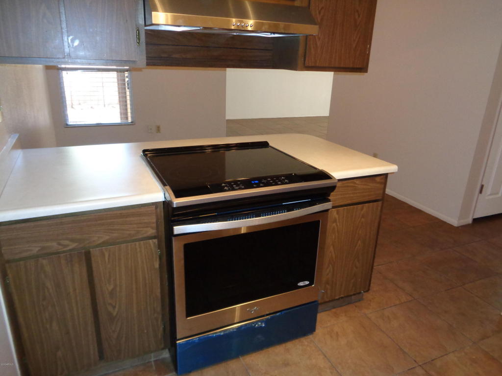 1051 S DOBSON Road, Mesa, AZ 85202