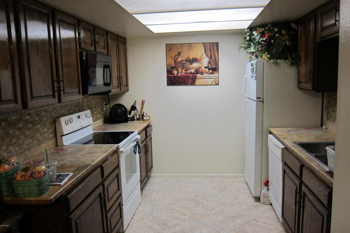 1051 S DOBSON Road, Mesa, AZ 85202