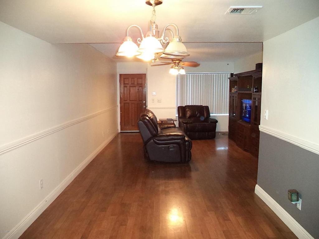 1927 E HAMPTON Avenue, Mesa, AZ 85204