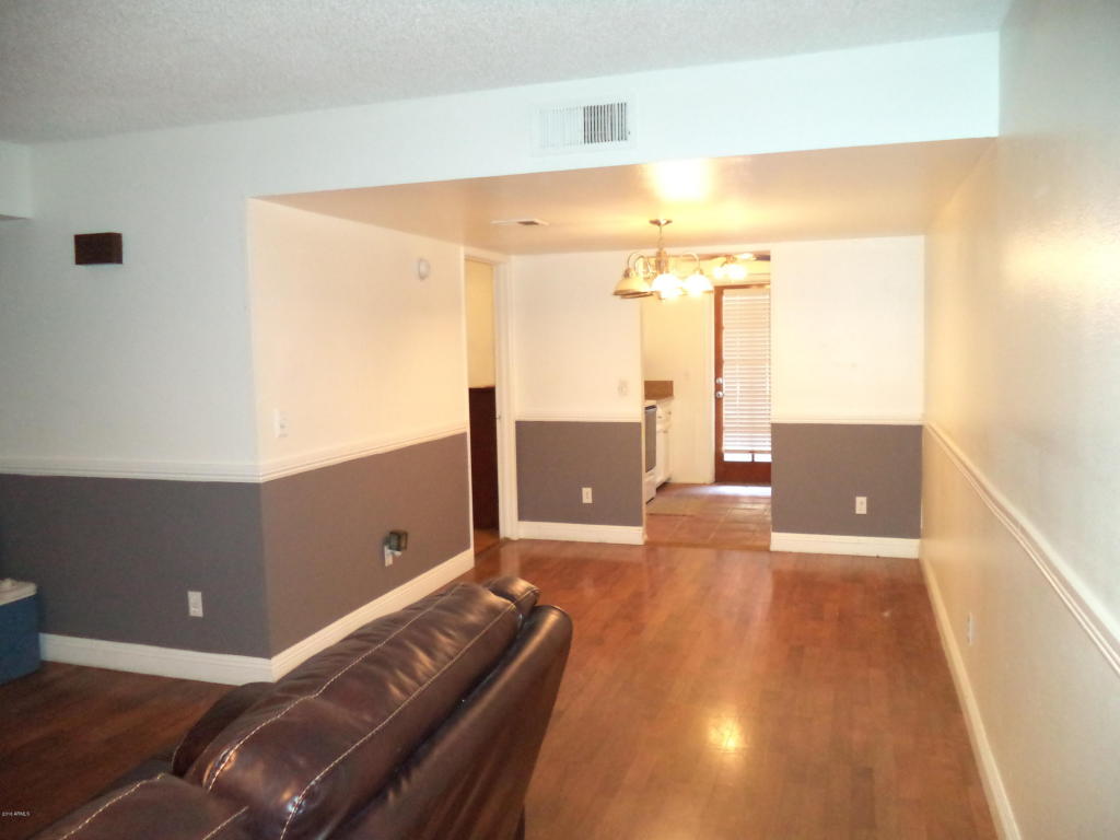 1927 E HAMPTON Avenue, Mesa, AZ 85204