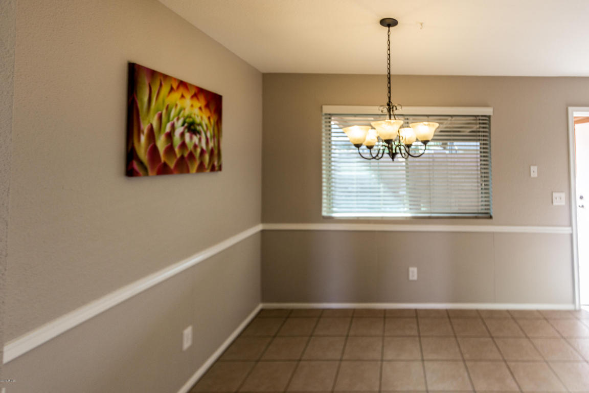 1050 S STAPLEY Drive, Mesa, AZ 85204