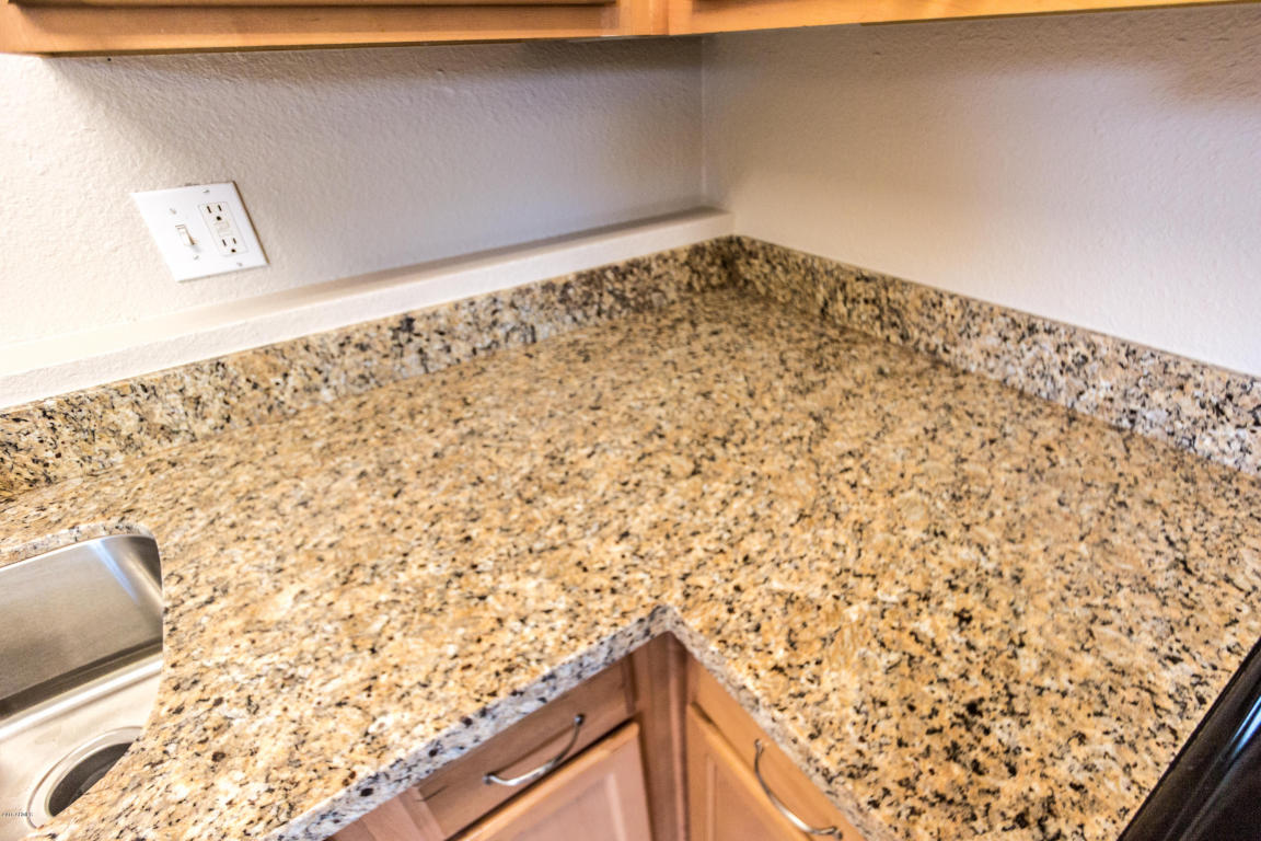 1050 S STAPLEY Drive, Mesa, AZ 85204