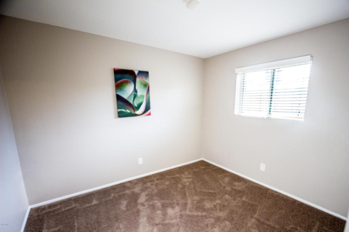 1050 S STAPLEY Drive, Mesa, AZ 85204