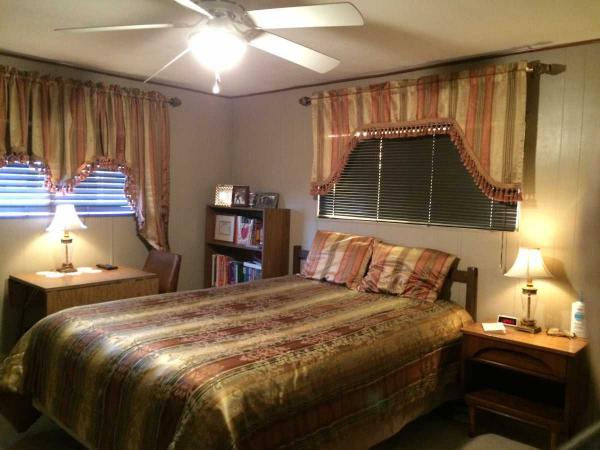 Twin Knolls Mobile Home Villa E Broadway RdMesa, AZ 85204