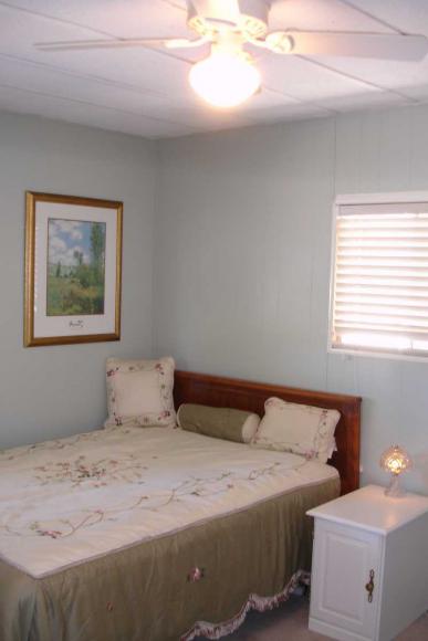 Twin Knolls Mobile Home Villa E Broadway RdMesa, AZ 85204