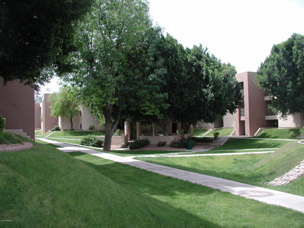 1340 N RECKER Road, Mesa, AZ 85205