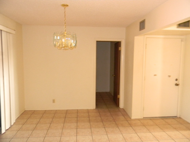 1160 S RoanokeMesa, AZ, 85206Maricopa County