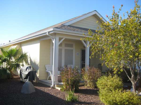 Hacienda De Valencia201 S. Greenfield RD #172Mesa, AZ 85206