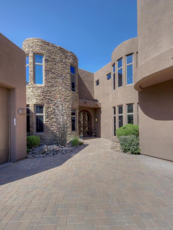8540 E MCDOWELL Road, Mesa, AZ 85207