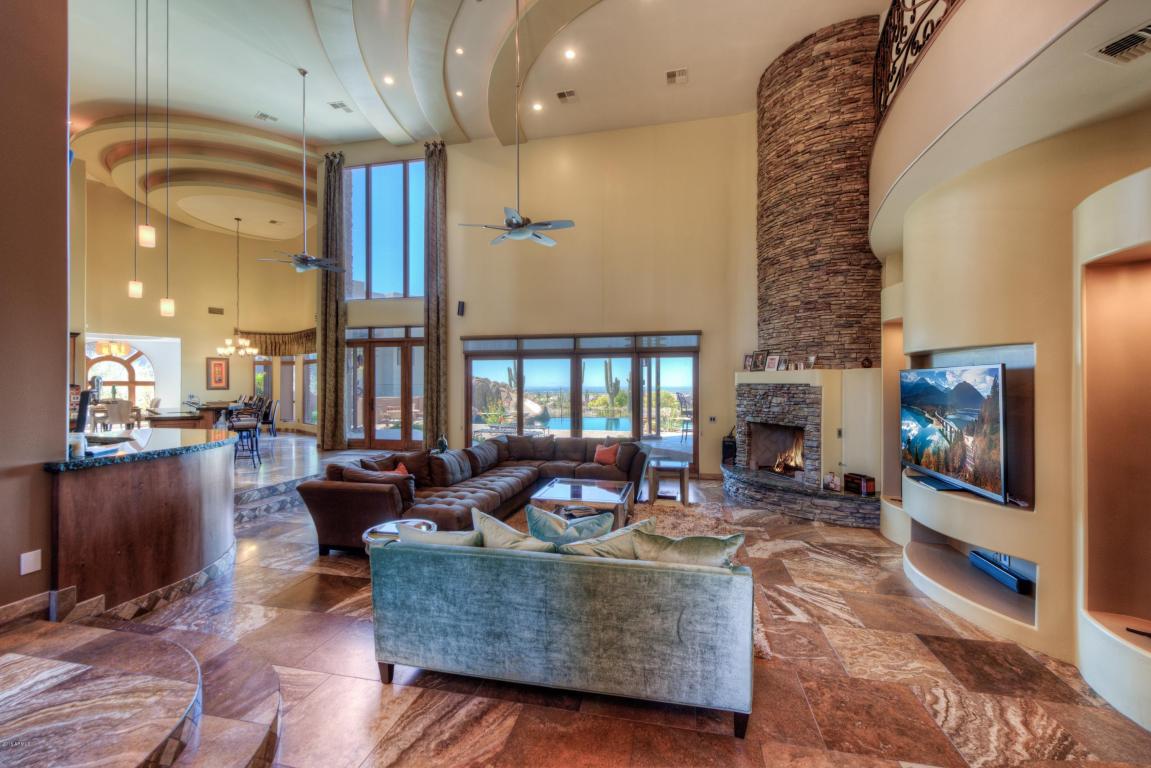 8540 E MCDOWELL Road, Mesa, AZ 85207