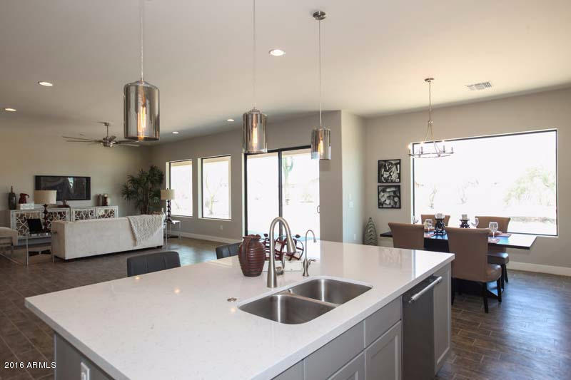 1113 N 107th Place, Mesa, AZ 85207